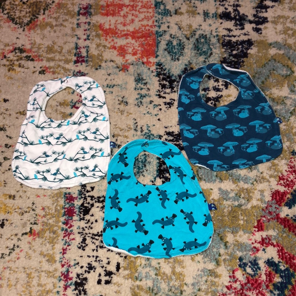 🧜🏼‍♀️3 for $15 listing!🧜🏼‍♀️ Kickee pants bibs set of 3